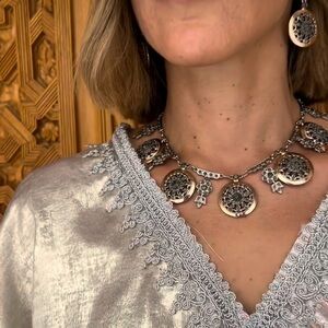 Elegant Silver Necklace and Earring Set